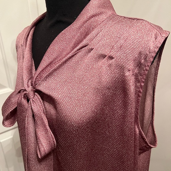 Beautiful light purple blouse - Picture 2 of 3